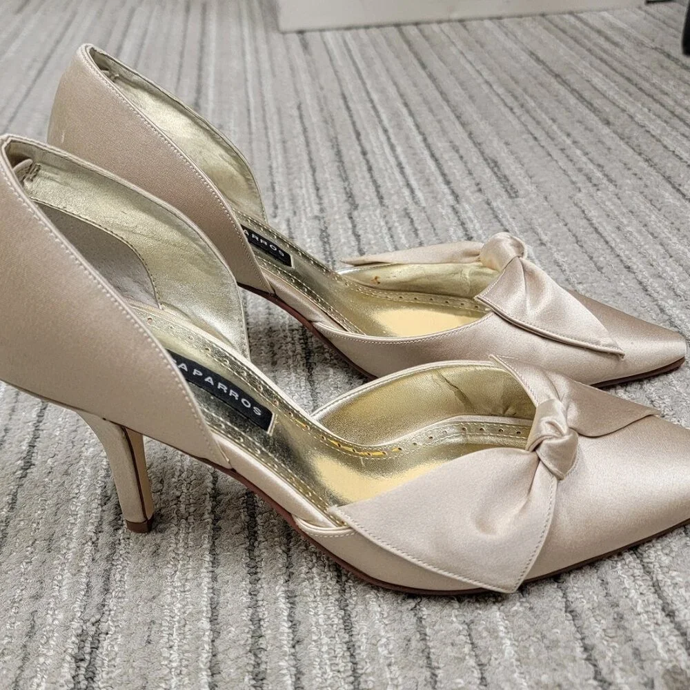 Caparros Morgana Gold 8.5 Satin 3” Heel Party New Year’s Date Holiday Wedding